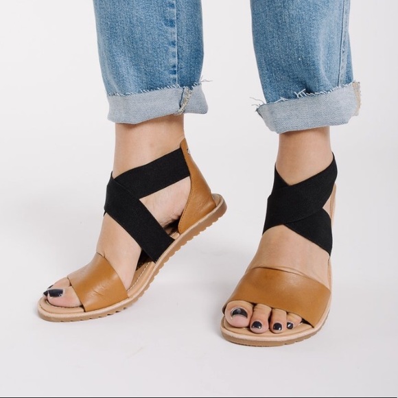 sorel ella sandal black